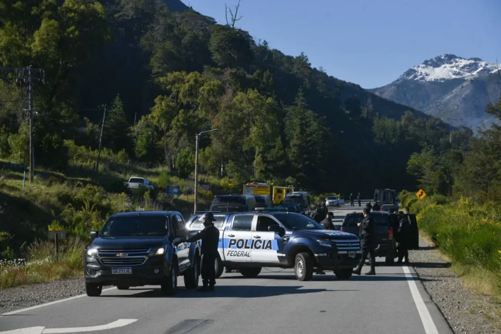 Cortaron el tránsito en la ruta 40. 
