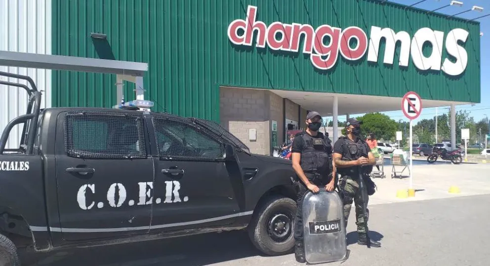 Operativo Fiestas: Aumentan la presencia policial en las zonas comerciales