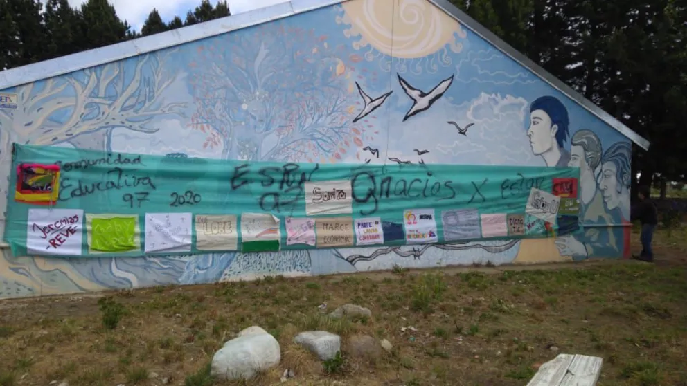 La ESRN 97 despidió el año con una radio abierta para toda la comunidad educativa