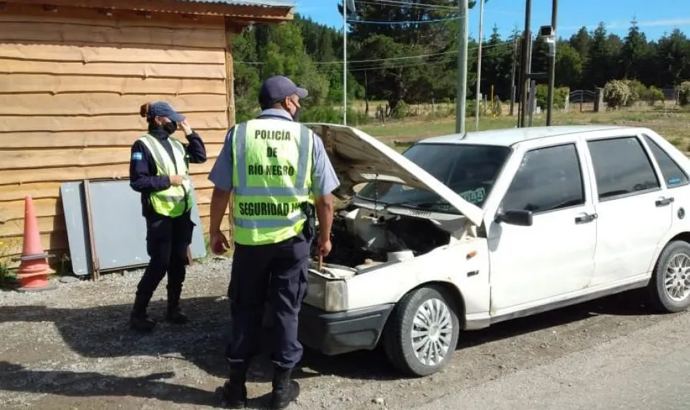 Conducía con un registro falso un vehículo con la numeración adulterada