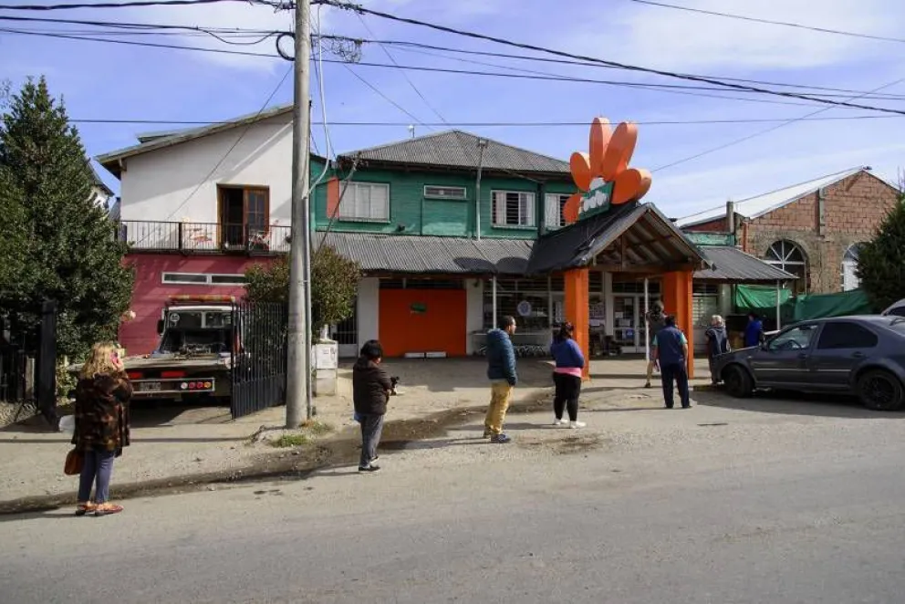 Los supermercados deberán cerrar a las 4 de la tarde el 24 y el 31