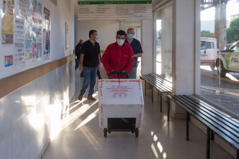 Distribución de Sinopharm y Sputnik V: más 22 mil dosis llegan a Río Negro