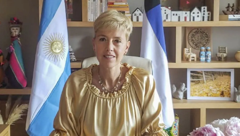 García Larraburu sufrió un escrache en la puerta de su casa