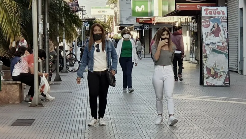 Seis provincias dispusieron nuevas restricciones ante el aumento de casos