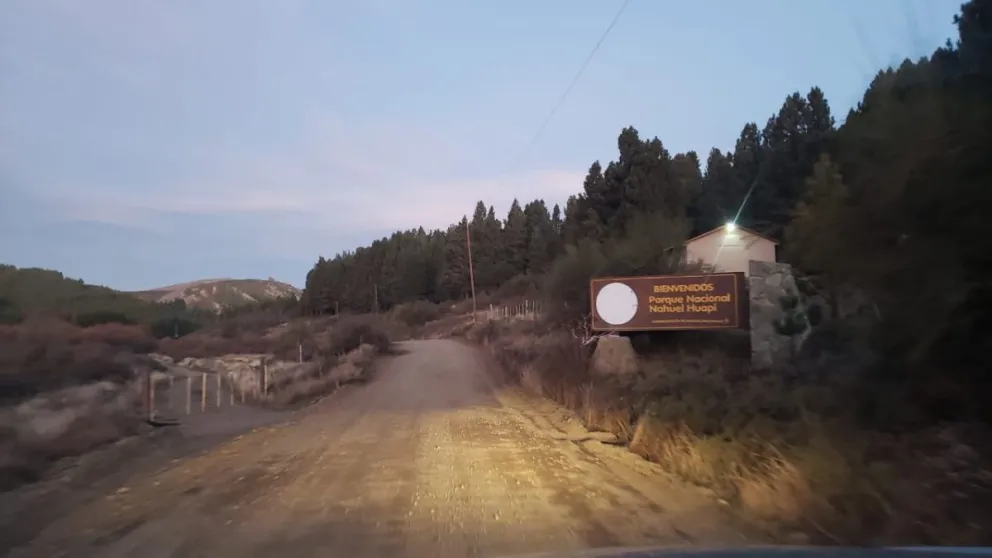 Desbarataron una fiesta clandestina con 500 invitados en un campo cercano a Bariloche