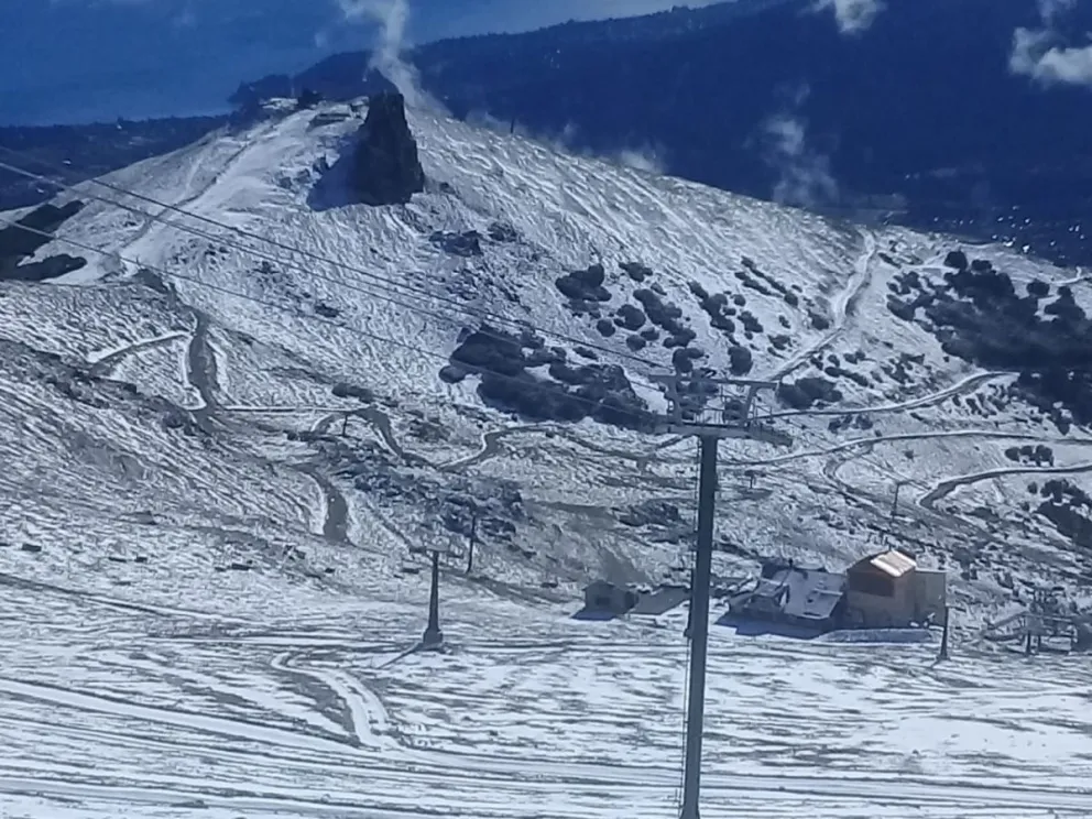 En fotos: La nieve sorprendió en pleno verano