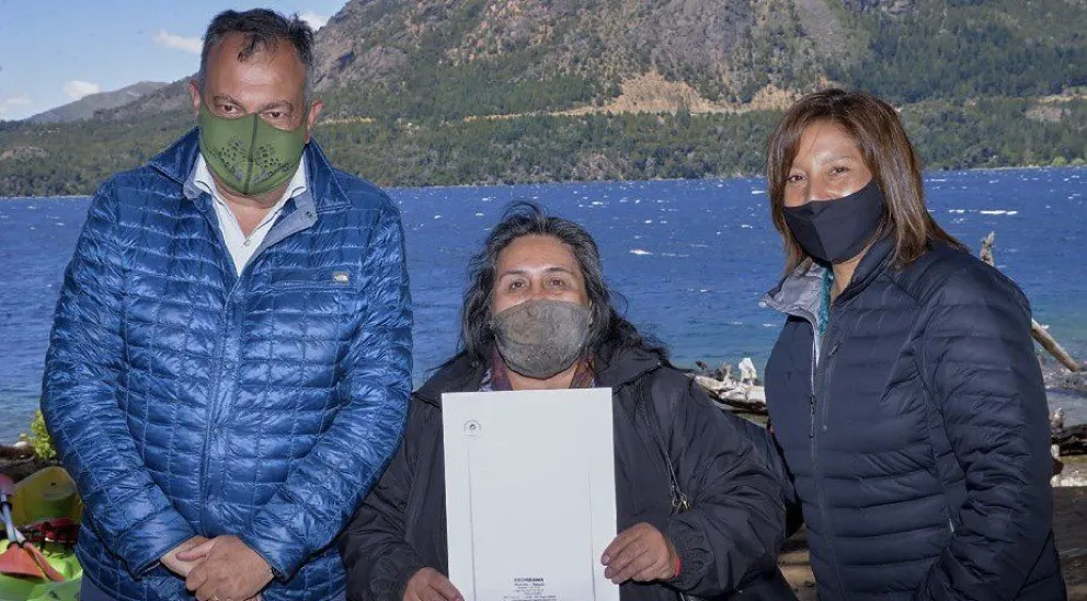 Se firmó en Bariloche la primera escritura de la Ley Pierri de Río Negro