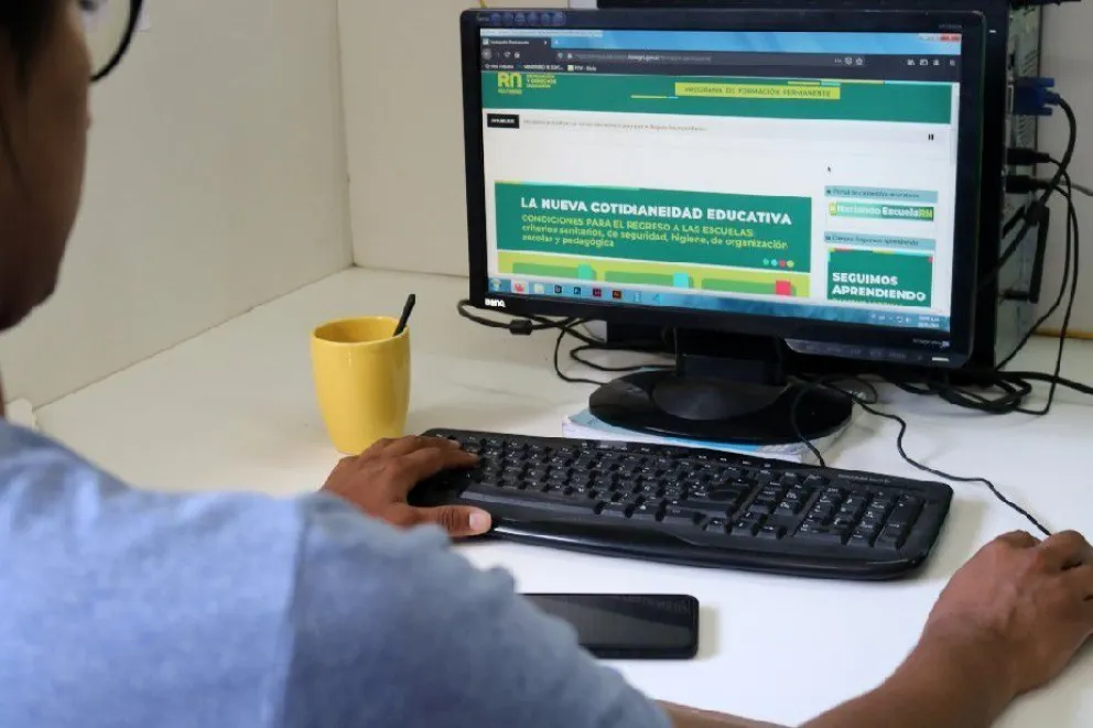 Más de 650 docentes se formaron para el regreso a las escuelas