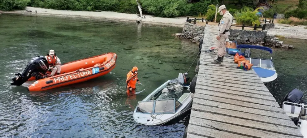 Una embarcación estuvo a punto de hundirse y generar contaminación en el Nahuel Huapi