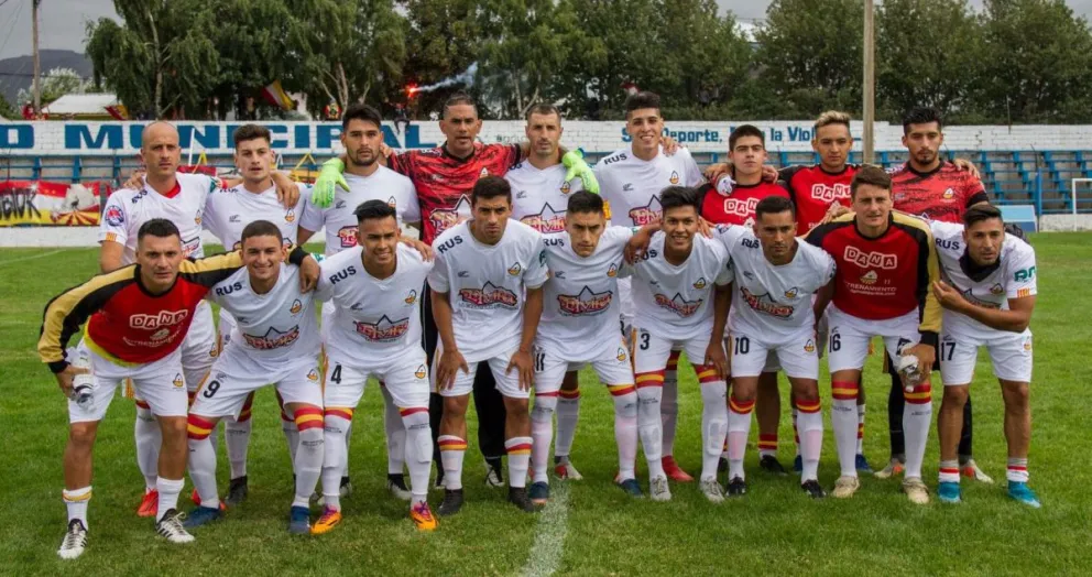 En Neuquén, Cruz del Sur se juega su continuidad en el torneo.