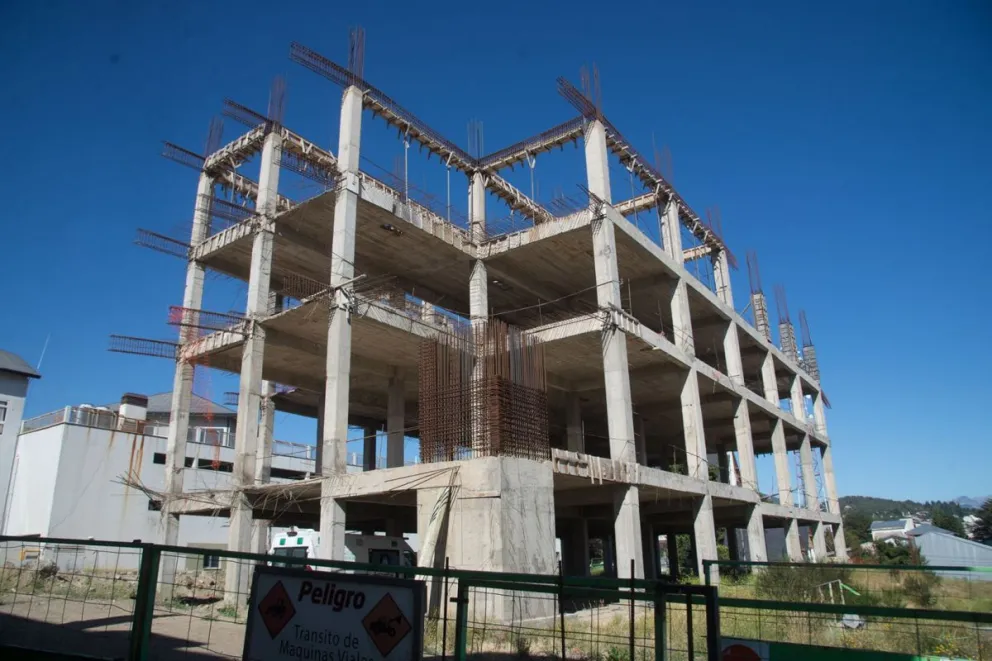 La ampliación del Hospital contará con seis nuevos quirófanos y 120 camas 