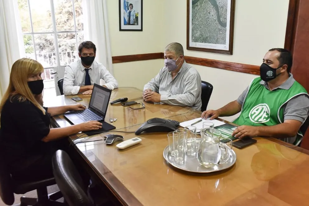 Gremios: Proponen un 29% de aumento para los estatales