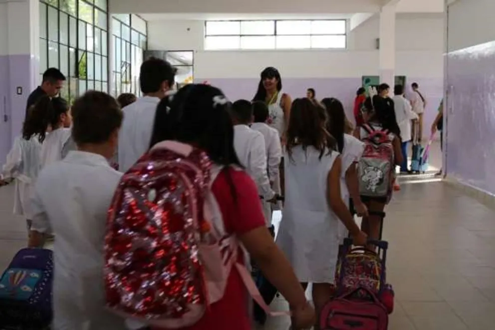 Carreras destacó que los docentes rionegrinos están entre los mejores pagos del país