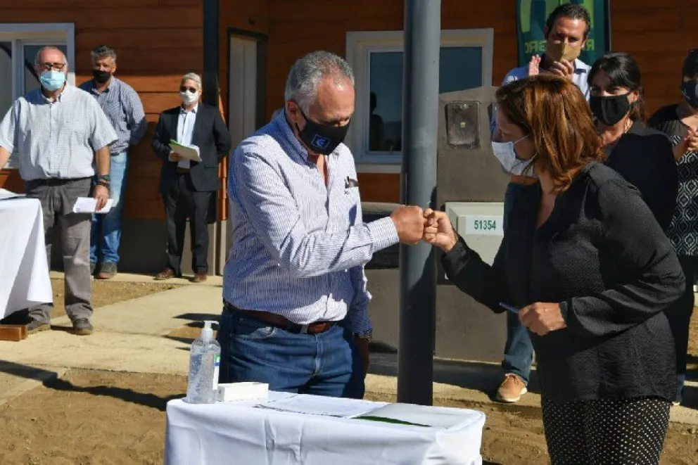 Anuncian la pronta construcción de 120 viviendas de Unter