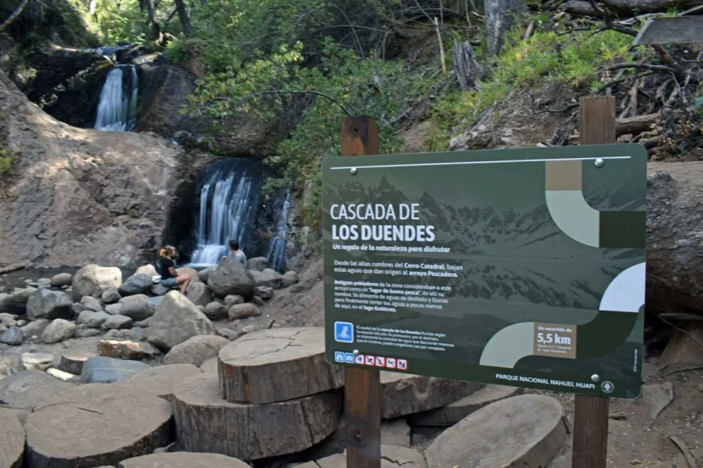 Instalaron nueva cartelería en el sendero de Cascada de los Duendes