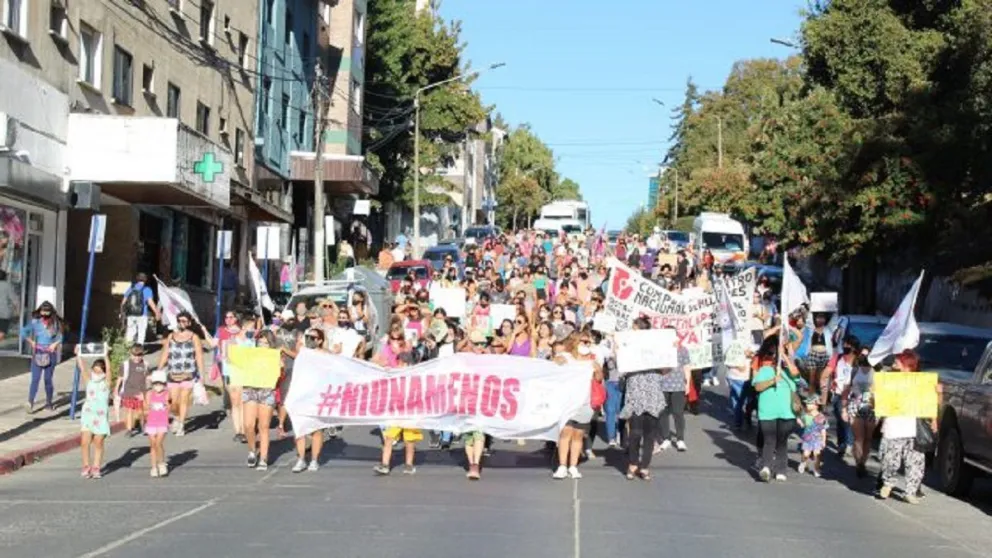 Piden mayor sensibilización para asistir a víctimas de violencia de género