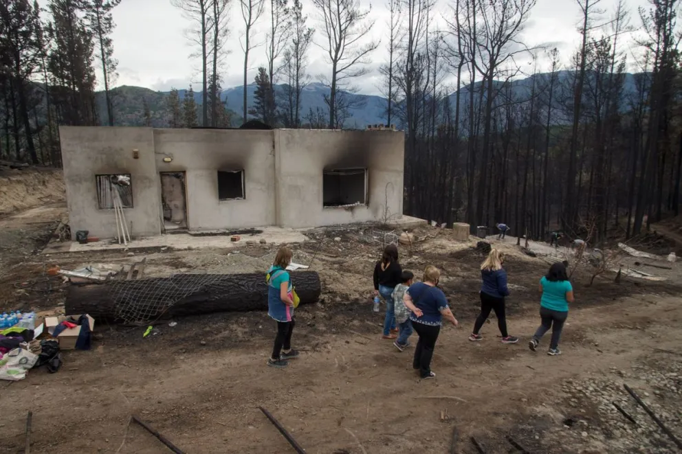 Nación enviará vacunas y un equipo de salud mental para la zona afectada por los incendios