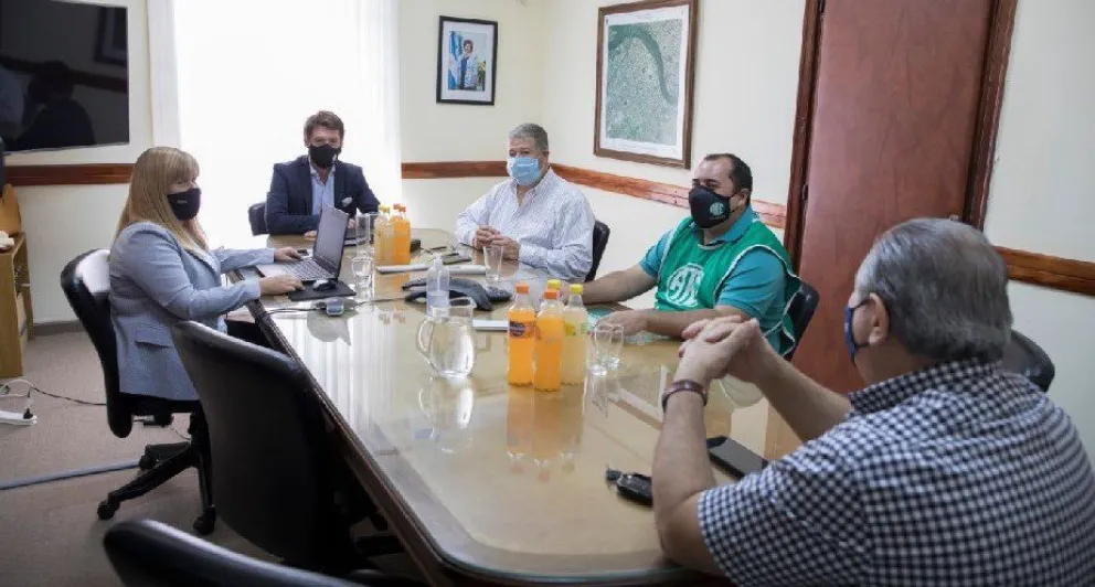 El Gobierno ofreció un aumento del 30% en la indumentaria para trabajadores estatales