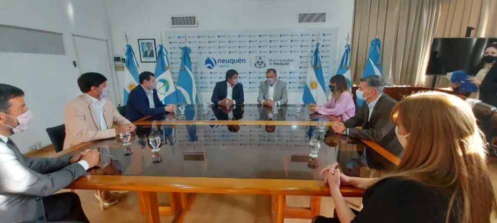 Bariloche y Neuquén se promocionarán mutuamente