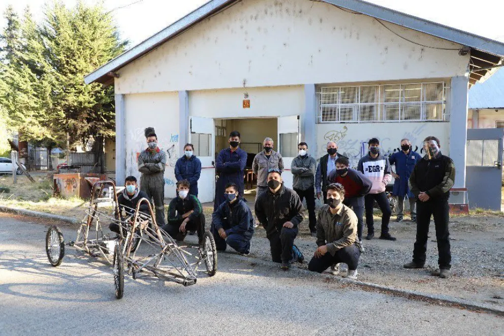 Estudiantes del CET 2 dirán presente en el certamen nacional de autos