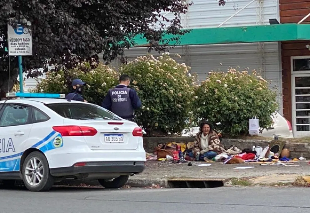 Una mujer en situación de calle fue traslada para ser asistida