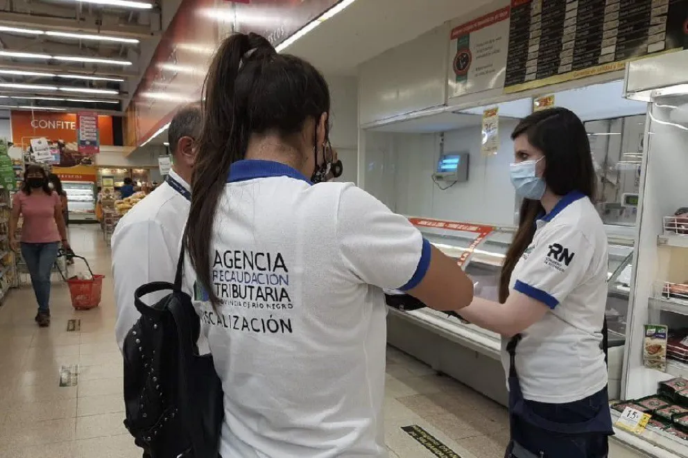 Advierten faltantes de productos en supermercados y precios más altos de lo establecido