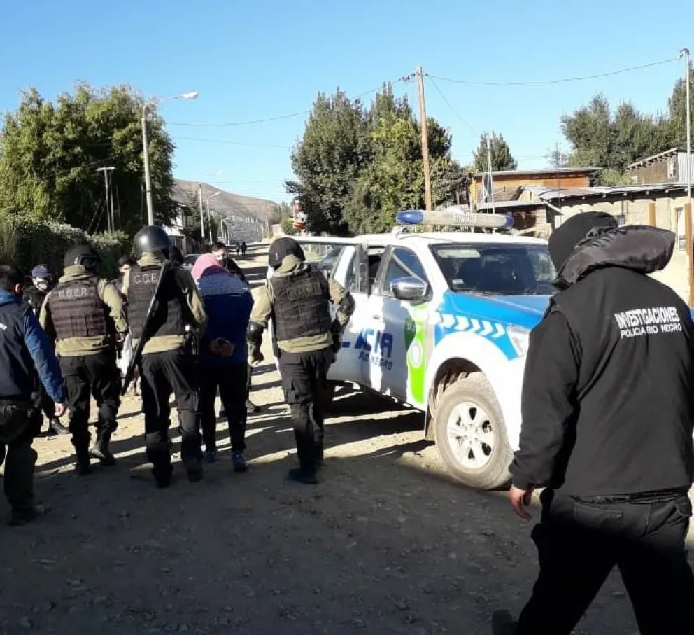 Detuvieron a uno de los sospechosos de participar en distintos robos