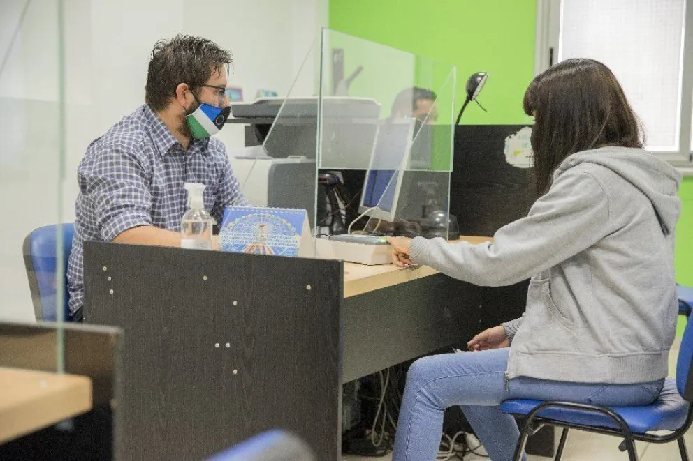 Sábado joven: Ya se renovaron más de 1200 DNI