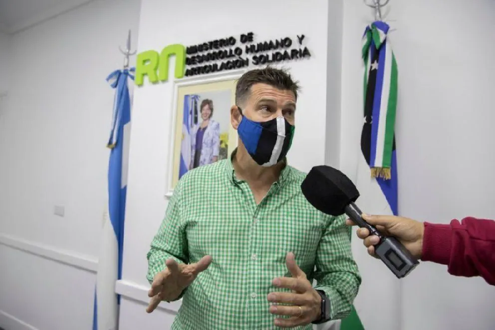 Trasladaron al ministro Deco a Buenos Aires