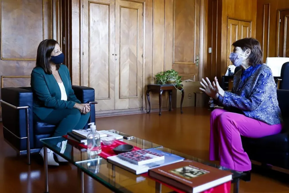 Carreras se reunió con funcionarios de Nación