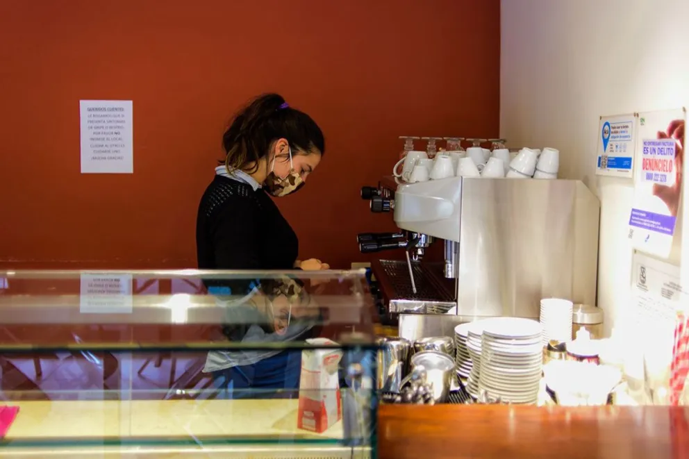 ¿Qué negocios pueden estar abiertos el 18 de mayo?