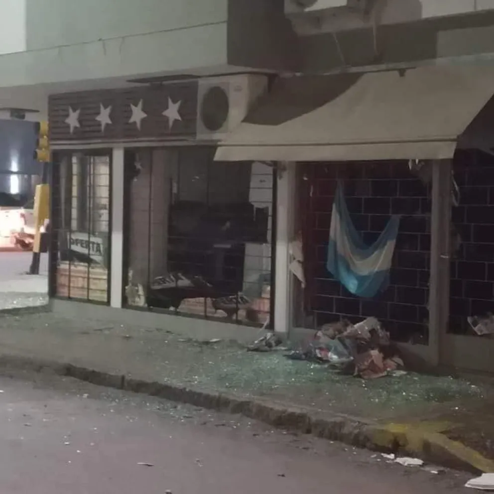 Repudio de la dirigencia política local al atentado contra un local del FdT