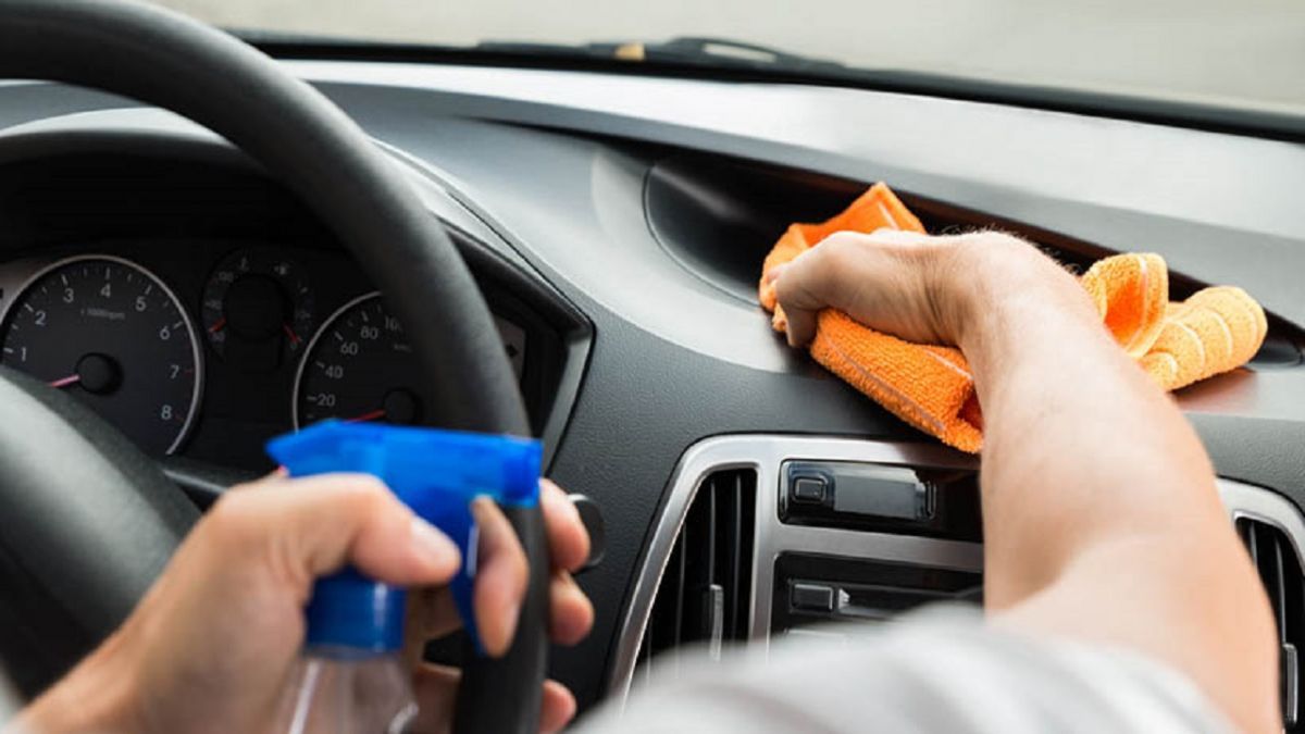 Trucos para mantener limpio y desinfectado el interior del coche