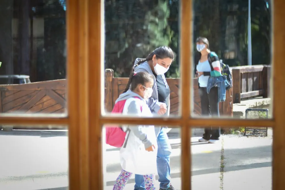 Próximo lunes, sin clases ni atención en la administración pública