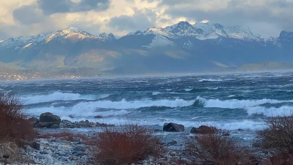 Las fuertes ráfagas de viento causaron problemas en la ciudad