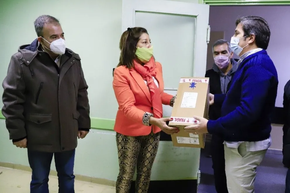 Salud entregó equipos de oxigenación en hospitales de la zona