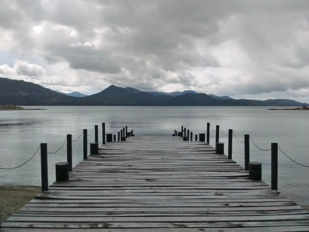 Nueva concesión en Puerto Radal  y Piedras Blancas en Isla Victoria