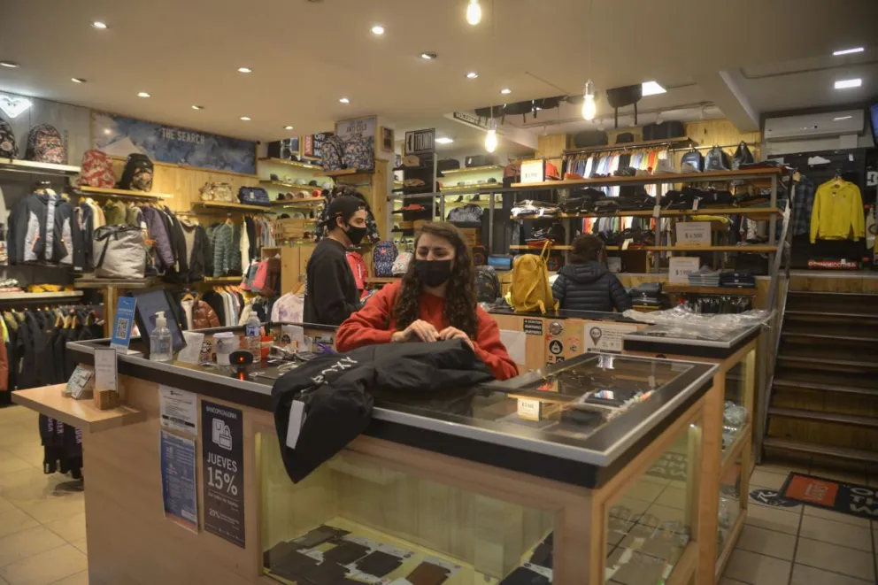 Junio llega con un aumento en los salarios de los empleados de comercio