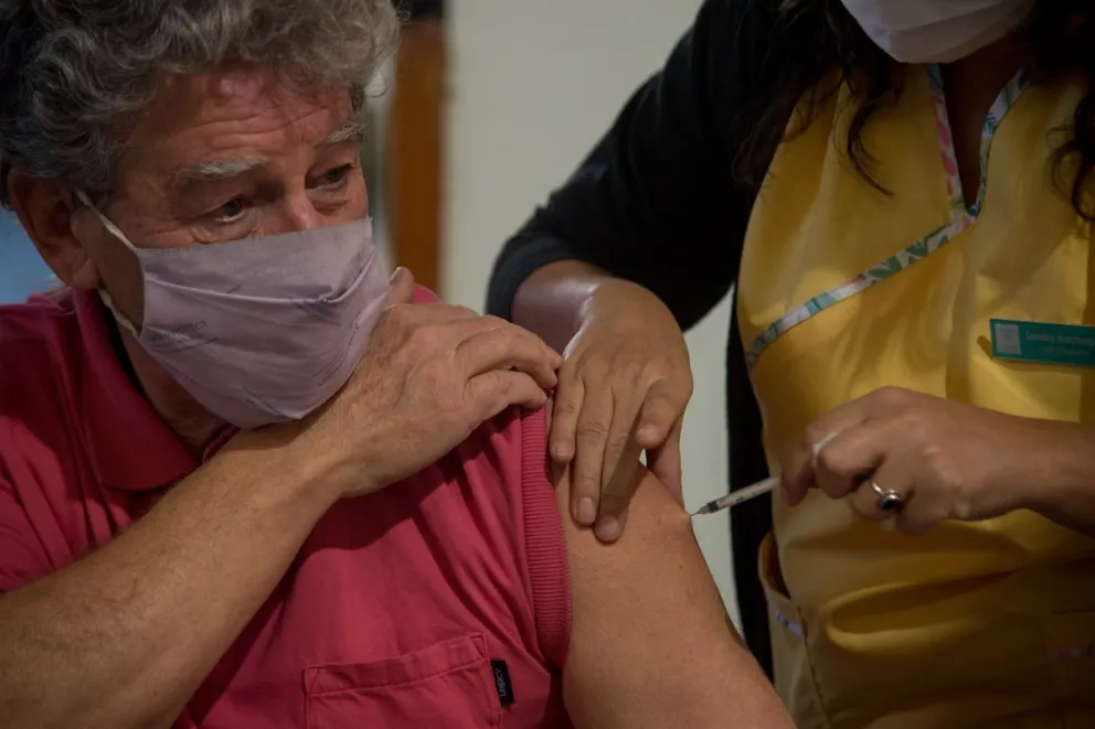 Qué esperar luego de recibir la vacuna contra el Covid-19