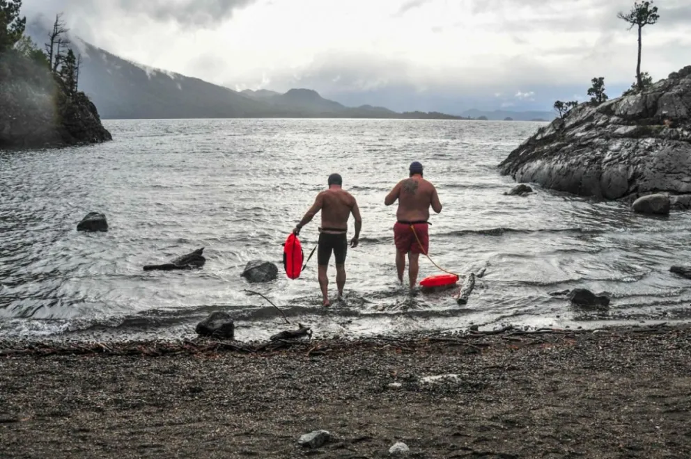 Es su estación, es el invierno y lo recibieron en el agua