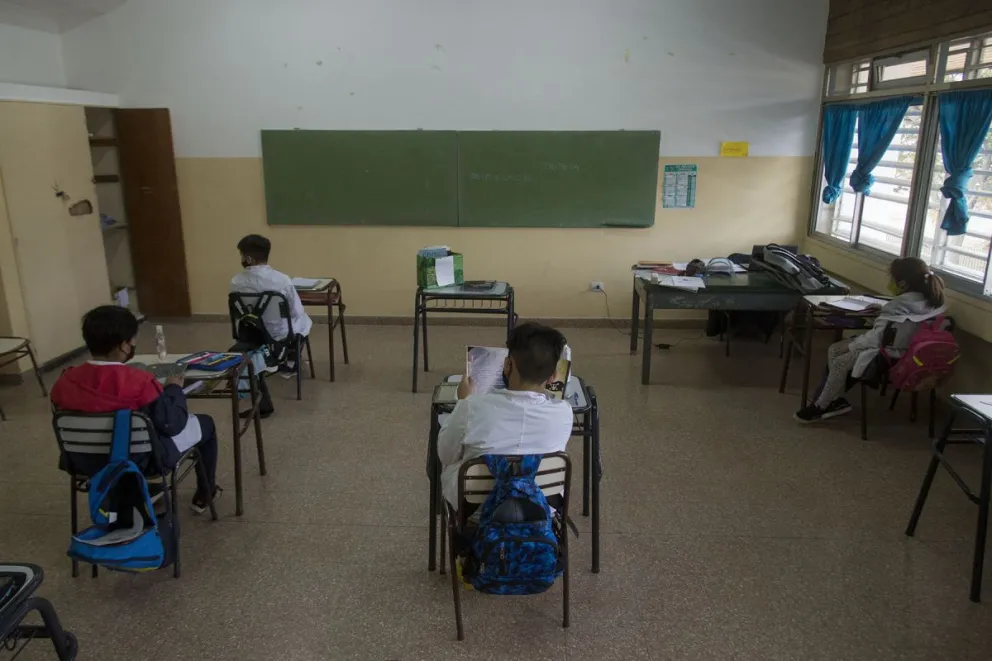 En la misma línea de CABA, piden prohibir el lenguaje inclusivo en las escuelas rionegrinas