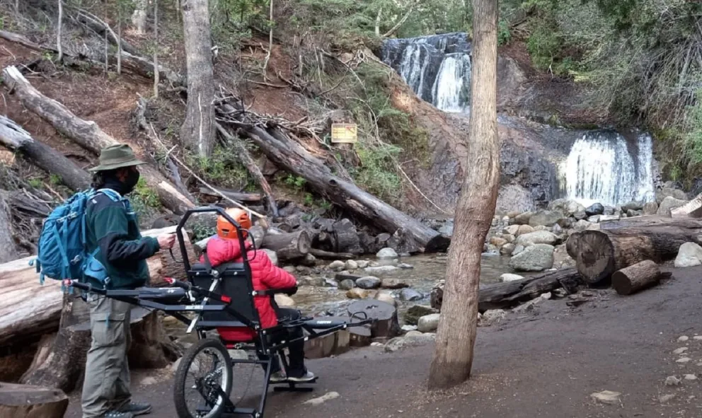 Se realizó la primera prueba de sillas de trekking adaptado