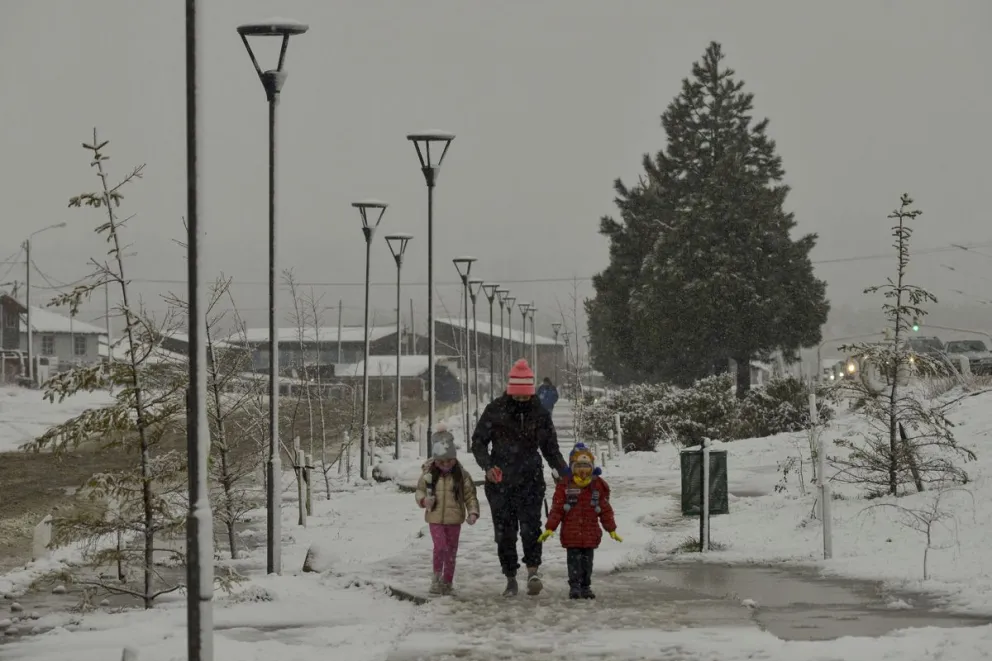 Postergan inicio de clases en las escuelas