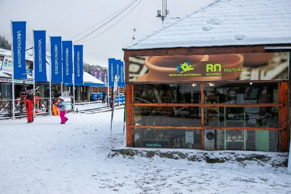 Reabrieron las puertas del Mercado Artesanal en el cerro Catedral