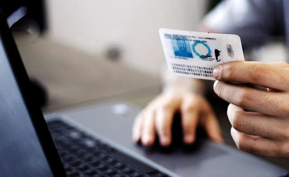 Las personas no binarias podrán elegir la "X" en el DNI